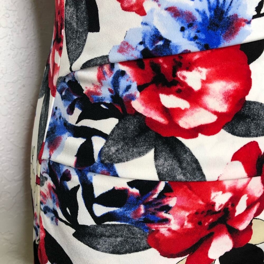 WHBM white blue red floral sleeveless tiered top size Small - Picture 4 of 14